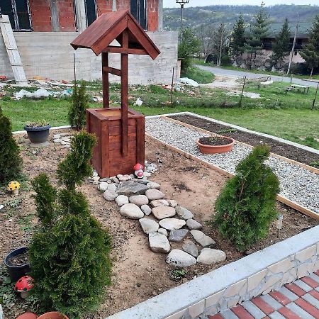 Villa Casa Claudiu Ieşelniţa Exterior foto