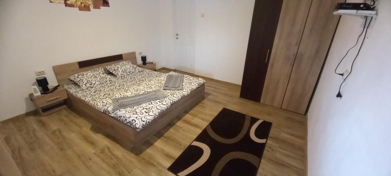 Villa Casa Claudiu Ieşelniţa Exterior foto