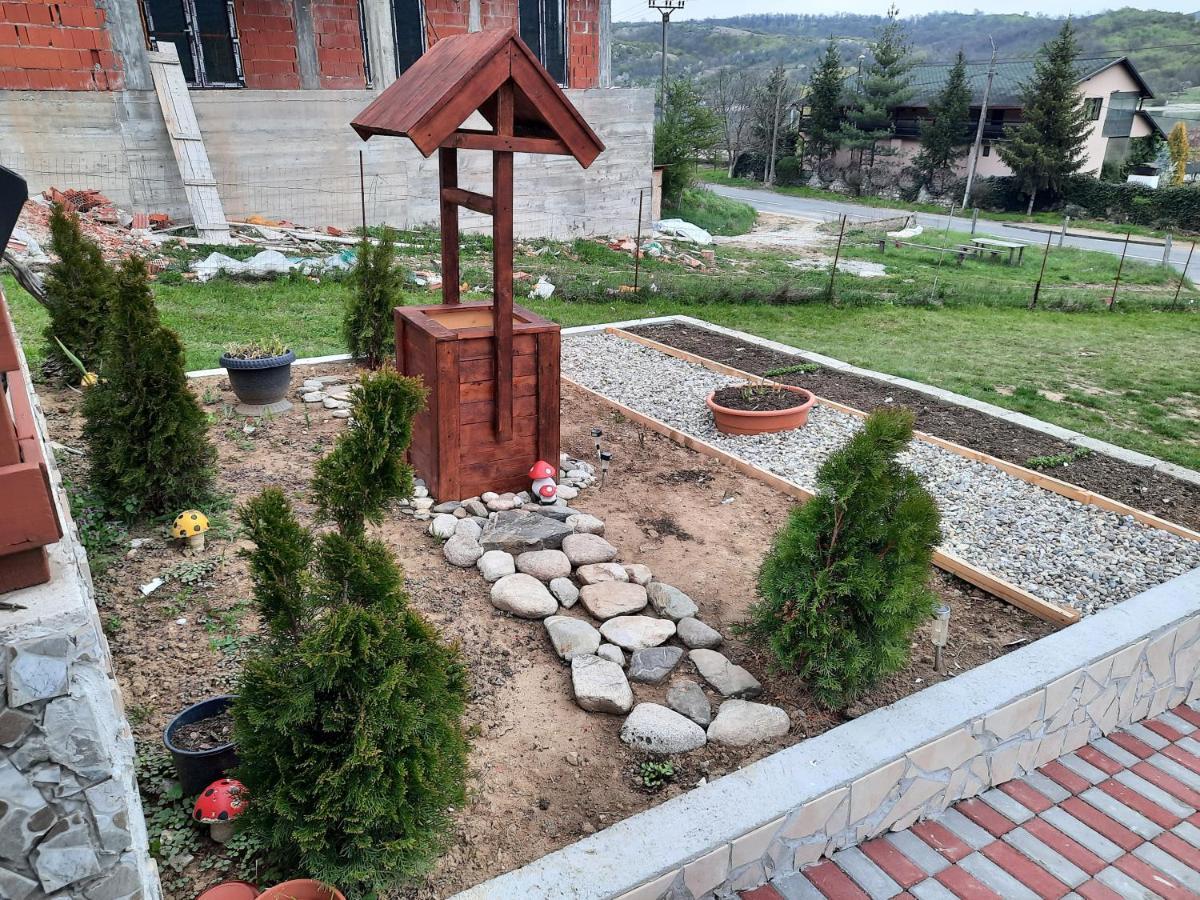 Villa Casa Claudiu Ieşelniţa Exterior foto